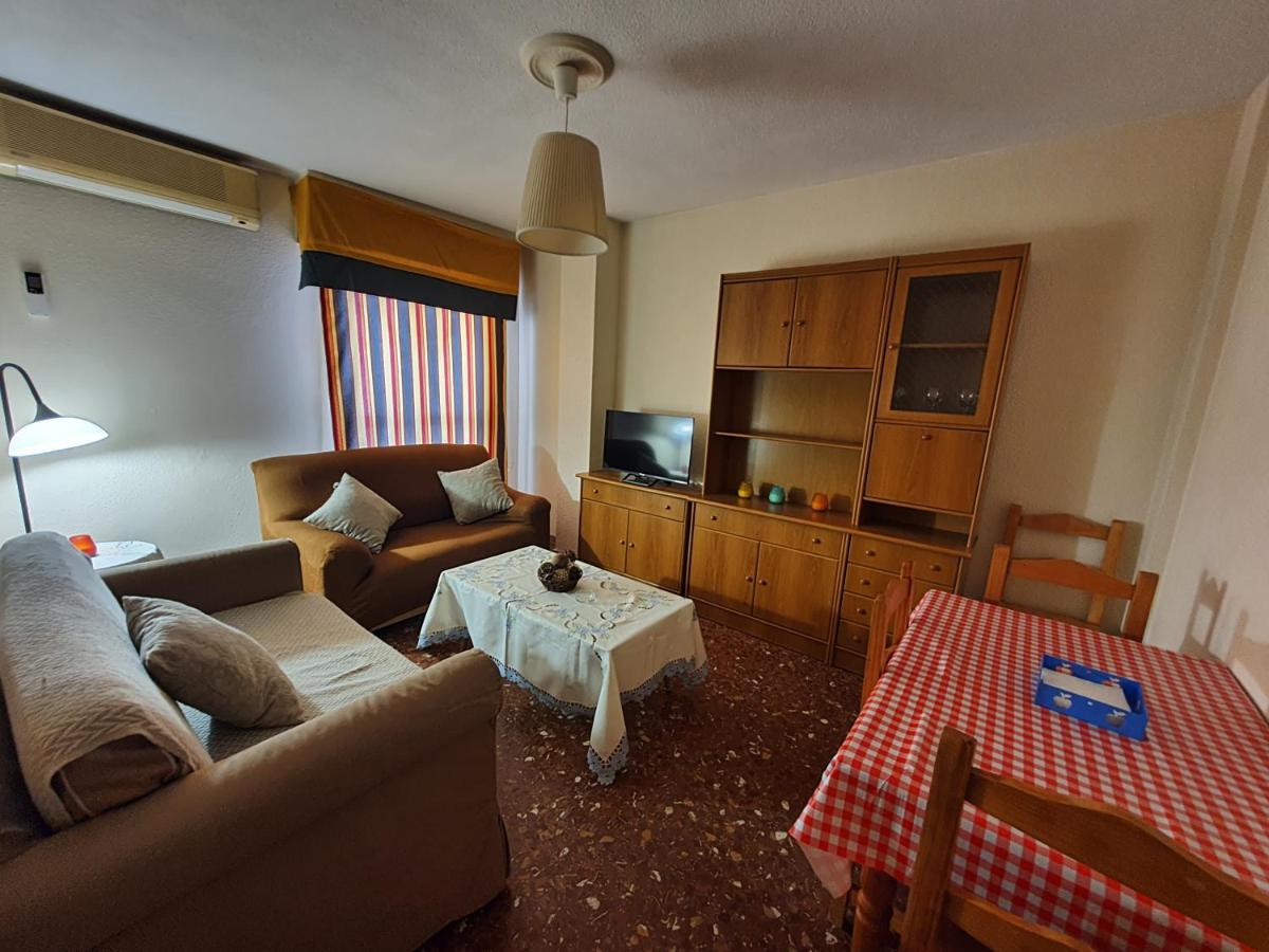 Apartamento Entre Patios San Basilio Apartment กอร์โดบา ภายนอก รูปภาพ
