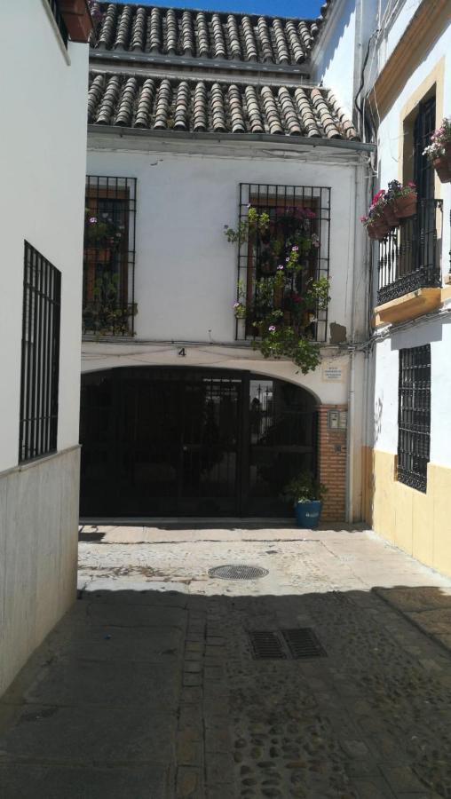 Apartamento Entre Patios San Basilio Apartment กอร์โดบา ภายนอก รูปภาพ